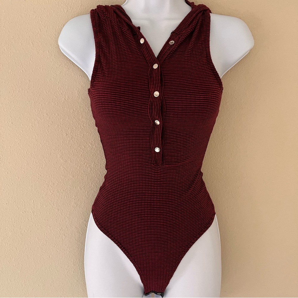 Windsor Vintage Y2K Henley Bodysuit Small Hooded Grunge Indie 90s Burgundy - Picture 2 of 10